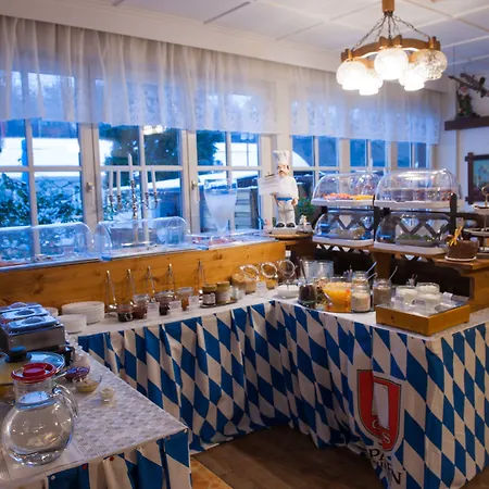 Szálloda Forsthaus 3*