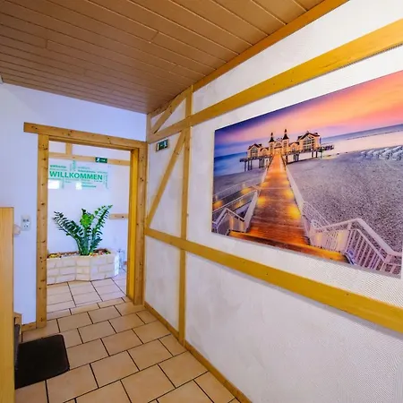 Forsthaus ホテル ゼリン